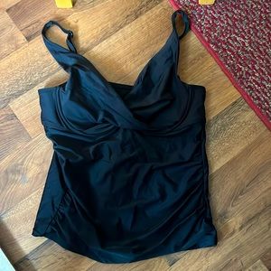 Women’s tankini bathing suit top